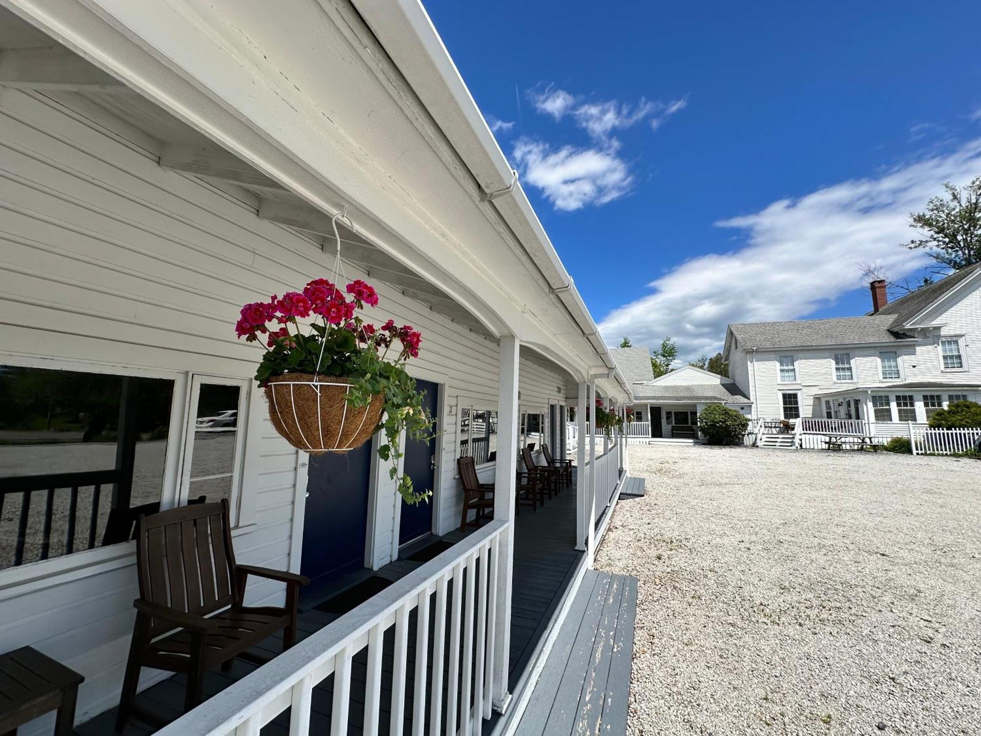 Yardarm Motel Searsport Exteriör bild