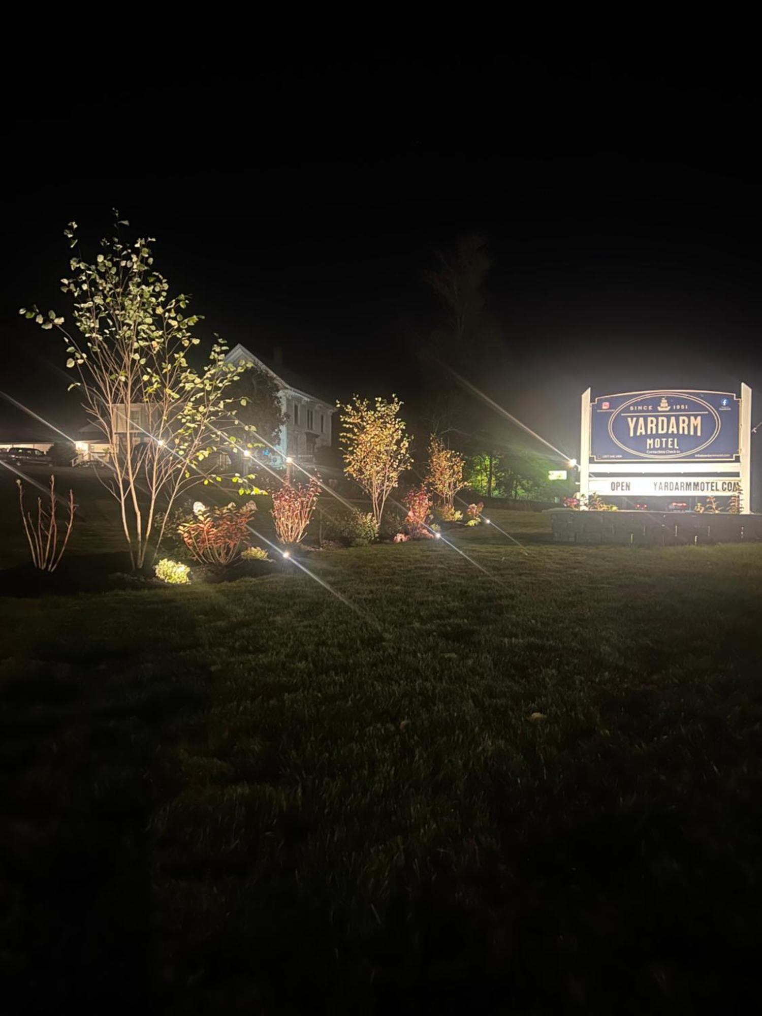 Yardarm Motel Searsport Exteriör bild