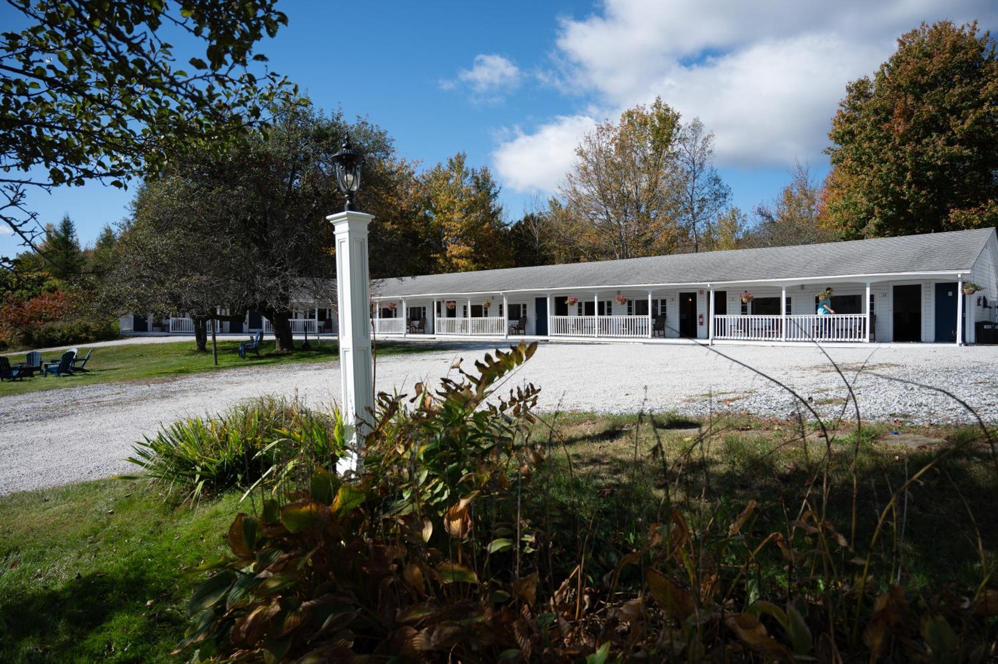 Yardarm Motel Searsport Exteriör bild