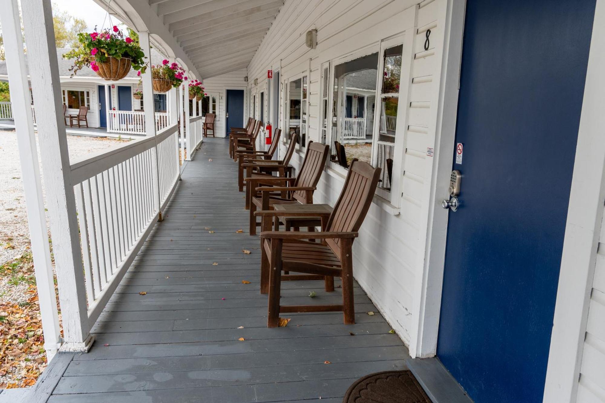 Yardarm Motel Searsport Exteriör bild