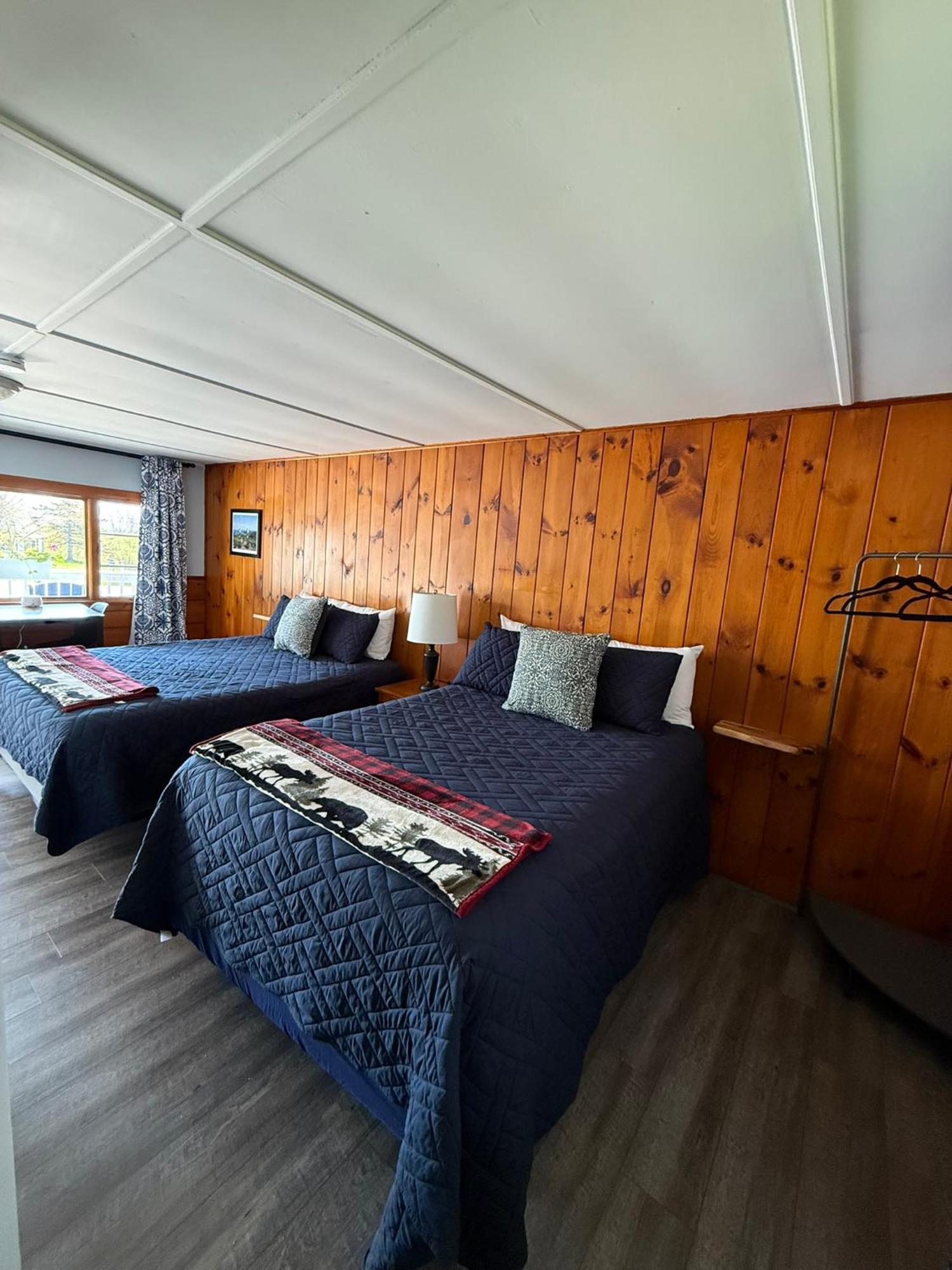 Yardarm Motel Searsport Exteriör bild