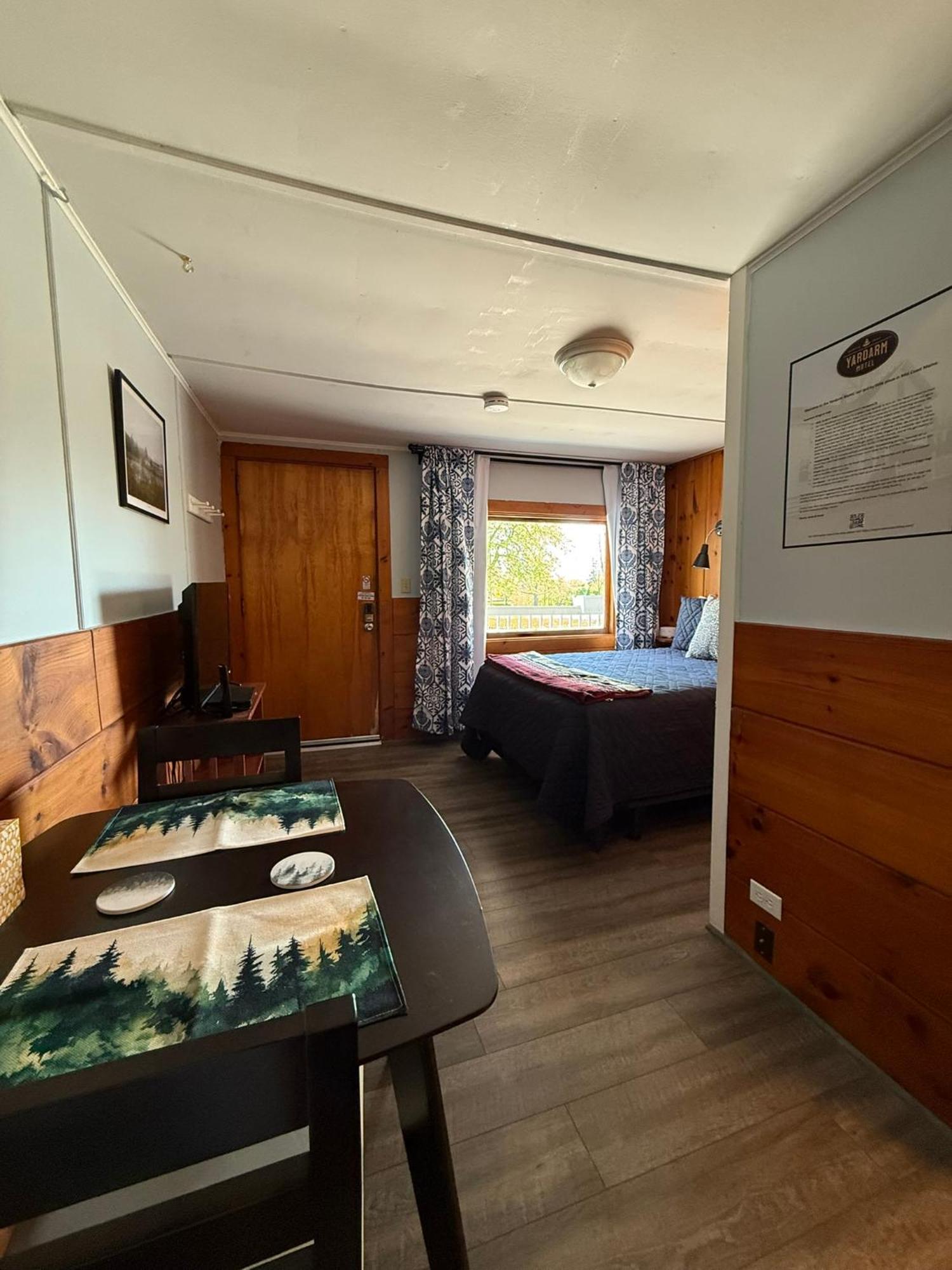Yardarm Motel Searsport Exteriör bild
